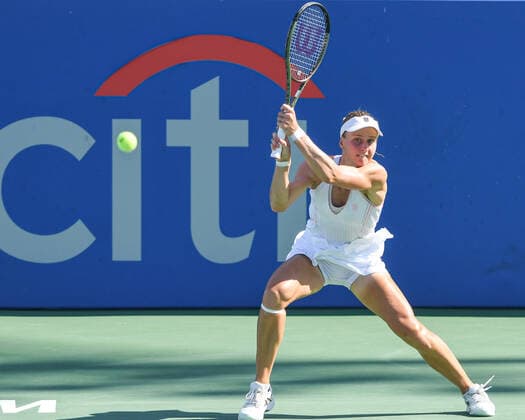 August 6, 2022, Washington, D.C, U.S: LIUDMILA SAMSONOVA hits a backhand during her semifinal match against Xiyu Wang at the Rock Creek Tennis Center. Washington U.S. - ZUMAg196 20220806_zap_g196_003 Copyright: xKylexGustafsonx