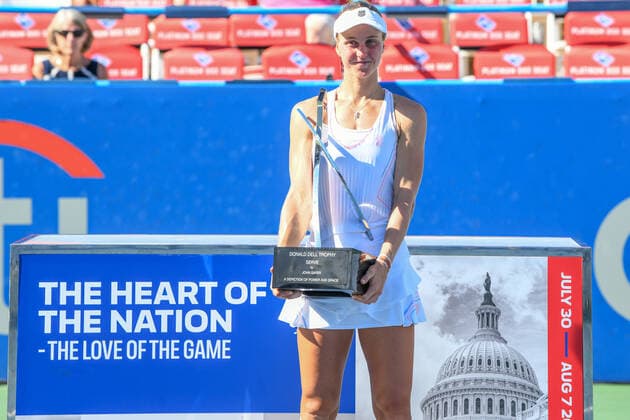 August 7, 2022, Washington, D.C, U.S: LIUDMILLA SAMSONOVA holds her winnerÃ¢â‚¬â ¢s trophy after the Citi Open womenÃ¢â‚¬â ¢s final at the Rock Creek Tennis Center. Washington U.S. - ZUMAg196 20220807_zap_g196_009 Copyright: xKylexGustafsonx