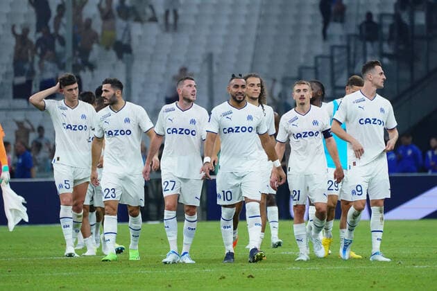Fin de match - Dimitri Payet (Olympique de Marseille) - Matteo Guendouzi (Olympique de Marseille) - Jordan Veretout (Olympique de Marseille) - Sead Kolasinac (Olympique de Marseille) - Leonardo Balerdi (Olympique de Marseille) - Valentin Rongier (Olympique de Marseille) - Krystian Arkadiusz Milik (Olympique de Marseille) FOOTBALL : Olympique de Marseille vs Stade de Reims - Ligue 1 Uber Eats - Marseille - 7 08 2022 NorbertScanella Panoramic 