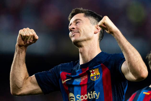 07 08 2022, xslx, football Torneig Gamper, FC Barcelona Pumas UNAM emspor, v l Robert Lewandowski FC Barcelona Cheers after scoring the 1 0 DFL DFB REGULATES PROHIBIT ANY USE OF PHOTOGRAPHS as IMAGE SEQUENCES and or QUASI VIDEO Barcelona