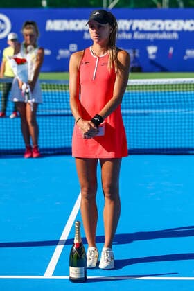 Polish Open Magda Linette (POL) during the ITF Women s World Tennis Tour in Kozerki, Poland, on August 7, 2022. Kozerki Poland  Copyright: xFotoxOlimpikx originalFilename:jastrzebowski-polishop220807_npJvE.jpg