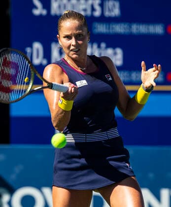 August 07, 2022 San Jose, CA USA Shelby Rogers returns a shot from Daria Kasotkina during the Mubadala Silicon Valley Classic Finals between Daria Kasotkina (RUS) vs Shelby Rogers (USA). Daria won the finals at San Jose State University San Jose Calif. CSM San Jose USA - ZUMAc04_ 20220808_zaf_c04_039 Copyright: xThurmanxJamesx