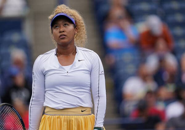 Sport Bilder des Tages August 9, 2022, Toronto, Ontario, Canada: NAOMI OSAKA retires from the National Bank Open in Toronto during her match against Kaia Kanepi due to an unknown injury Toronto Canada - ZUMAm215 20220809_zip_m215_026 Copyright: xArlynxMcAdoreyx