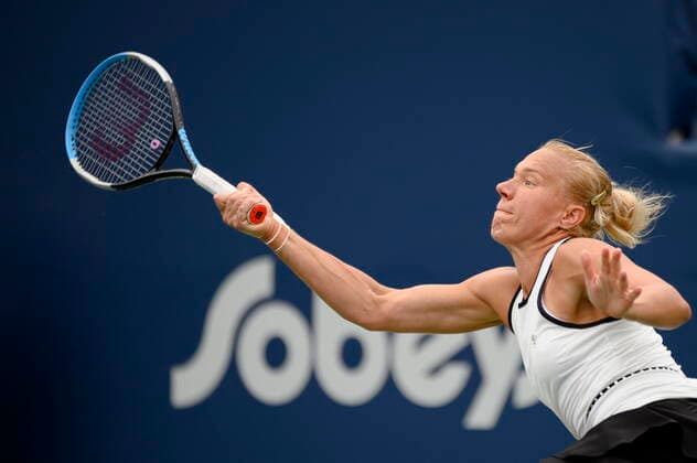 August 9, 2022, Toronto, ON, Canada: Kaia Kanepi, of Estonia returns the ball during a match against Naomi Osaka, of Japan, at the National Bank Open tennis tournament in Toronto on Tuesday, Aug. 9, 2022. Canada News - August 9, 2022 - ZUMAc35_ 20220809_zaf_c35_133 Copyright: xChristopherxKatsarovx