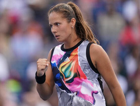 August 9, 2022, Toronto, Ontario, Canada: DARIA KASATKINA celebrates during her game against Bianca Andreescu. Andreescu has recently been dealing with a back pain issue however she has decided to play in this weeks tournament. Toronto Canada - ZUMAm215 20220809_zip_m215_034 Copyright: xArlynxMcAdoreyx