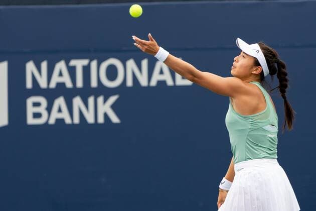 TORONTO, ON - AUGUST 09: Shuai Zhang serves the ball during her National Bank Open tennis tournament first round match on August 9, 2022, at Sobeys Stadium in Toronto, ON, Canada. (Photo by Julian Avram Icon Sportswire) TENNIS: AUG 09 National Bank Open Icon22080926032
