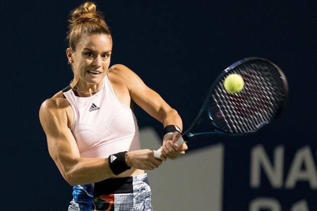 TORONTO, ON - AUGUST 09: Maria Sakkari returns the ball during her National Bank Open tennis tournament second round match on August 9, 2022, at Sobeys Stadium in Toronto, ON, Canada. (Photo by Julian Avram Icon Sportswire) TENNIS: AUG 09 National Bank Open Icon2208093918