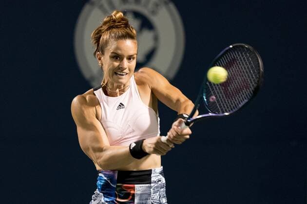 TORONTO, ON - AUGUST 09: Maria Sakkari returns the ball during her National Bank Open tennis tournament second round match on August 9, 2022, at Sobeys Stadium in Toronto, ON, Canada. (Photo by Julian Avram Icon Sportswire) TENNIS: AUG 09 National Bank Open Icon2208093936