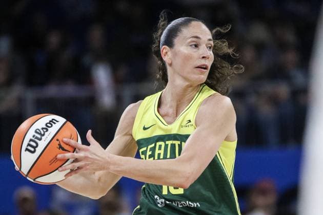Women?s National Basketball Association - Chicago Sky v Seattle Storm Sue Bird (10 Seattle Storm) in action during the WNBA, Basketball Damen, USA basketball game between the Chicago Sky and Seattle Storm on Tuesday August 9, 2022 at Wintrust Arena, Chicago, USA. (NO COMMERCIAL USAGE) Shaina Benhiyoun SPP  Copyright: xShainaxBenhiyoun SPPx shaina_benhiyoun_sports_press_photo_169561