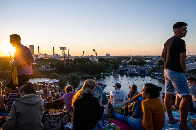 220810 Audience at the Opening Event during day Day 0 of the European Championships on August 10, 2022 in Munich Photo Mathias Bergeld BILDBYRAN kod MB MB0421 europamästerskap em em 2022 european championships munich 2022 day 0 opening event bbeng publik,  Copyright: MATHIASxBERGELD BB220810MB036