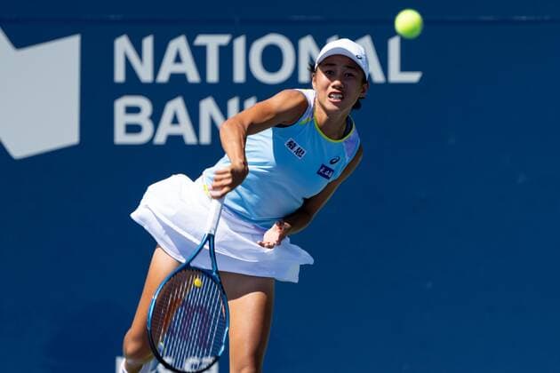 TORONTO, ON - AUGUST 10: Shuai Zhang serves the ball during her National Bank Open tennis tournament second round match on August 10, 2022, at Sobeys Stadium in Toronto, ON, Canada. (Photo by Julian Avram Icon Sportswire) TENNIS: AUG 10 National Bank Open Icon2208102729