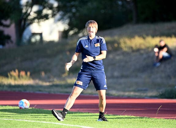 Football, women, season 2022 2023, test match, 1 FC Union Berlin FC Viktoria 1889 Berlin 1 2 , coach Ailien Poese 1 women 1 FC Union , 10 08 2022, Copyright: xMatthiasxKochx
