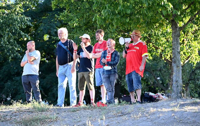 Football, women, season 2022 2023, test match, 1 FC Union Berlin FC Viktoria 1889 Berlin 1 2 , fans of Union, 10 08 2022, Copyright: xMatthiasxKochx