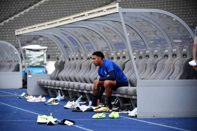 Football, men, season 2022 2023, 1 Bundesliga, Hertha BSC, training at the Olympic Stadium, Jean Paul Boetius Hertha BSC on the bench, 11 08 2022, Copyright: xSebastianxRäppold MatthiasxKochx