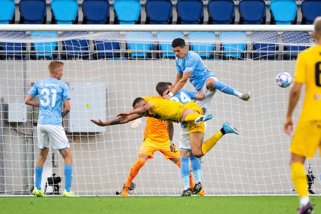 220811 Magno De Souza Machado Joao Victo of Diddeleng and Dennis Hadzikadunic of Malmö during the UEFA Europa League qualification between Diddeleng and Malmö FF on August 11, 2022 in Luxembourg Photo Daniel Stiller BILDBYRAN kod DS DS0267 fotbol football soccer fotball uefa europa league diddeleng malmö ff bbeng,  Copyright: DANIELxSTILLER BB220811DS028