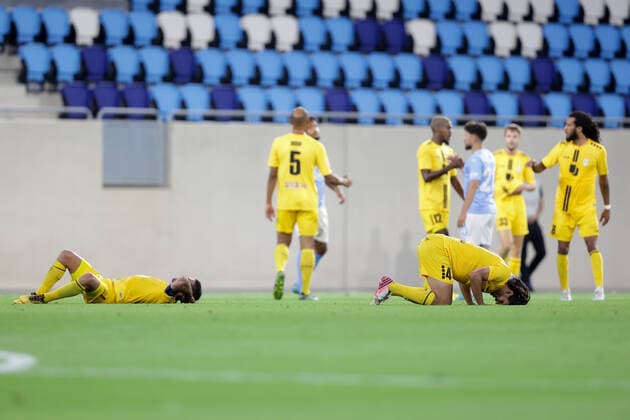 Mehdi Kirch captain Dudelange 24 and Aldin Skenderovic Dudelange 4 is disappointed, frustrated, disappointment, frustration, emotions on the ground after elimination 11 08 2022 Football Europa League qualifying, 3 round, second leg, season 2022 2023 11 08 2022 F91 Dudelange LUX Malmö FF SWE Dudelange Malmo Stade de Luxembourg, Luxembourg