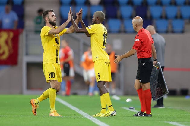 Bruno Freire Dudelange 12 is substituted for Edis Agovic Dudelange 10 11 08 2022 Football Europa League Qualification, 3rd Round, Second Leg, Season 2022 2023 11 08 2022 F91 Dudelange LUX Malmö FF SWE Dudelange Malmo Stade de Luxembourg, Luxembourg