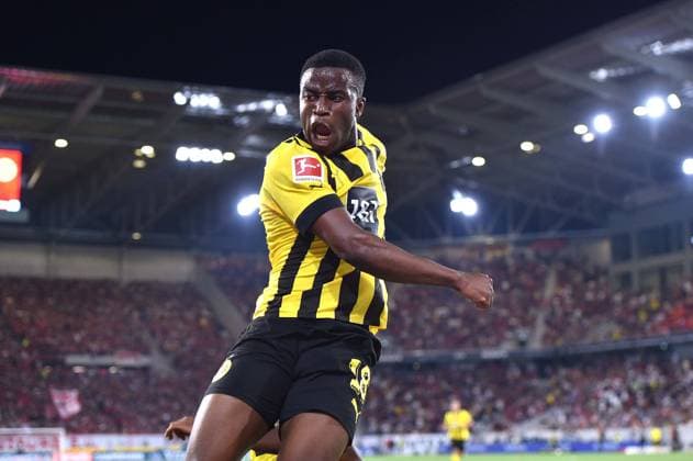 Soccer 1 Bundesliga 2 Spieltag SC Freiburg Borussia Dortmund am 12 08 2022 im Europa Park Stadion in Freiburg Torjubel Jubel Tor zum 1 2 durch Youssoufa Moukoko Dortmund DFL regulations prohibit any use of photographs as image sequences and or quasi video xHDx