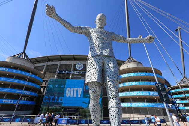 Premier League Manchester City v Bournemouth The Vincent Kompany statue outside the Etihad Manchester Etihad Stadium Manchester United, ManU Kingdom Copyright: xConorxMolloy NewsxImagesx