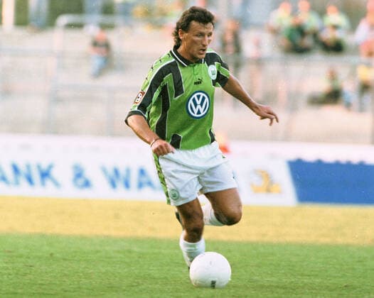 Frank Greiner vom VfL Wolfsburg -hier im Freundschaftsspiel gegen Eintracht Braunschweig am 26.07.1998. *** Frank Greiner of VfL Wolfsburg here in a friendly match against Eintracht Braunschweig on 26 07 1998