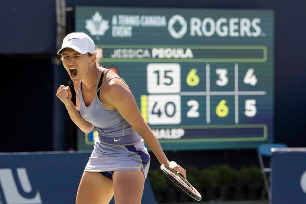 August 13, 2022, TORONTO, ON, Canada: Romania s Simona Halep celebrates after beating United States Jessica Pegula 2-6 6-3 6-4 in Women s National Bank Open tennis semi final action, in Toronto, Saturday August 13, 2022. Simona Halep  - ZUMAc35_ 20220813_zaf_c35_023 Copyright: xChrisxYoungx