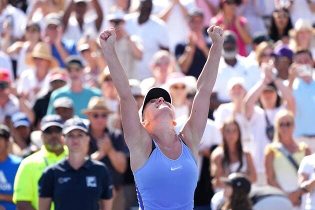 August 14, 2022, Toronto, ON, Canada: Simona Halep, of Romania, reacts after defeating Beatriz Haddad Maia, of Brazil, during National Bank Open final tennis tournament action in Toronto on Sunday, August 14, 2022. Canada News - August 14, 2022  - ZUMAc35_ 20220814_zaf_c35_061 Copyright: xNathanxDenettex