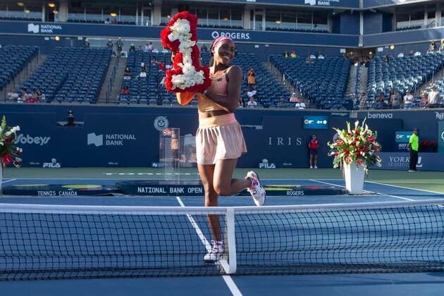August 14, 2022, TORONTO, ON, Canada: Coco Gauff, of the United States, holds a garland to celebrate her status as world number one in women s doubles after her victory in the final with compatriot Jessica Pegula over Nicole Melichar-Martinez, of the United States and Ellen Perez, of Australia, during the National Bank Open double finals tennis tournament in Toronto on Sunday, August 14, 2022. Coco Gauff - ZUMAc35_ 20220814_zaf_c35_172 Copyright: xChrisxYoungx