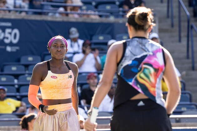 August 14, 2022, TORONTO, ON, CAN: Coco Gauff, left, confers with partner Jessica Pegula, of the United States, during their match against Nicole Melichar-Martinez, of the United States and Ellen Perez, of Australia, in the National Bank Open double finals tennis tournament in Toronto on Sunday, August 14, 2022. Coco Gauff; Jessica Pegula - ZUMAc35_ 20220814_zaf_c35_175 Copyright: xChrisxYoungx