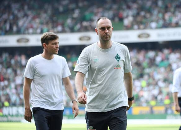 Coach Ole Werner Werder Bremen , Team manager Clemens Fritz Werder Bremen , v re 13 08 2022, Football GER, Season 2022 2023, 1 Bundesliga, 2 Matchday, SV Werder Bremen VfB Stuttgart 2 2 Foto Weis TEAM2sportphoto DFL regulations prohibit any use of photographs as image sequences and or quasi video Bremen Weserstadion Nordrhein Westfalen Germany Team2