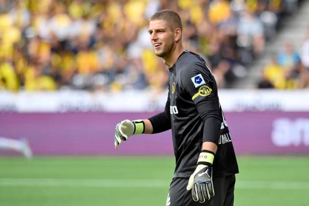 Goalkeeper David von Ballmoos, YB, BSC Young Boys Servette FC, Super League, Football, 14 08 2022