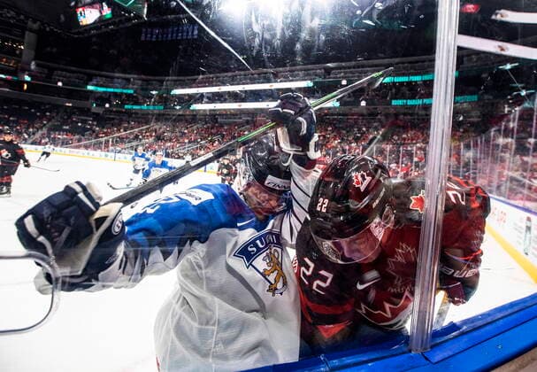 August 15, 2022, EDMONTON, AB, CANADA: Canada s Jack Thompson (22) checks Finland s Roni Hirvonen (22) during first period IIHF World Junior Hockey Championship action in Edmonton on Monday August 15, 2022. Canada News - August 15, 2022  - ZUMAc35_ 20220815_zaf_c35_048 Copyright: xJasonxFransonx