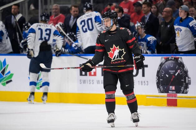 220815 Connor Bedard of Canada during the 2022 IIHF World Junior Championship group stage game between Canada and Finland on August 15, 2022 in Edmonton Photo Joel Marklund BILDBYRAN kod JM JM0360 bbeng ishockey ice hockey jvm junior vm u20 2022 iihf world junior championship world juniors canada kanada finland,  Copyright: JOELxMARKLUND BB220815JM050