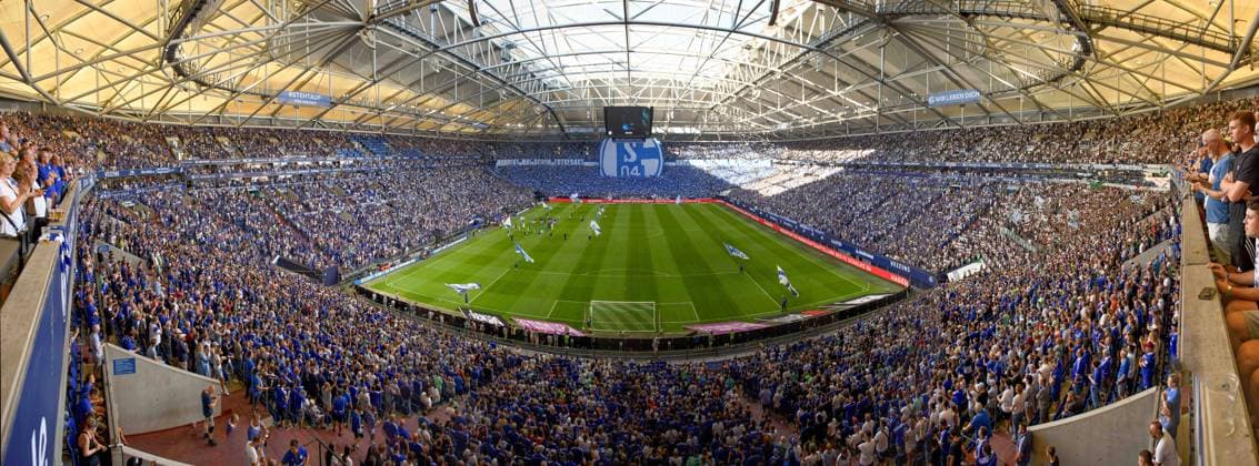 Soccer 1 league, season 2022 2023, 2 matchday, FC Schalke 04 Borussia Mönchengladbach on 13 08 2022 in the Veltins Arena in Gelsenkirchen Choreo Nordkurve, banners, flags, overview, stadium, turf, arena, pitch, backer, feature, general, DFL REGULATES PROHIBIT ANY USE OF PHOTOGRAPHS AS IMAGE SEQUENCES AND OR QUASI VIDEO Copyright: xNeundorf Kirchner-Mediax