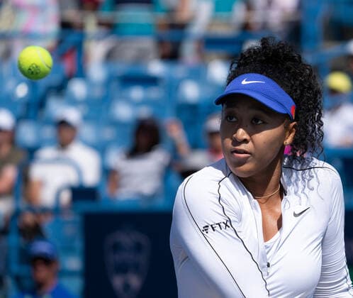 August 16, 2022: Naomi Osaka (JPN) loses to Shuai Zhang (CHN), 6-4-7-5 at the Western & Southern Open being played at Lindner Family Tennis Center in Cincinnati, Ohio, {USA} Tennisclix Cal Media Cincinnati USA - ZUMAc04_ 20220816_zaf_c04_017 Copyright: xLesliexBillmanx