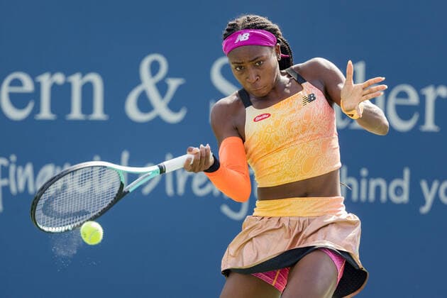 August 16, 2022, Mason, Ohio, USA: COCO GAUFF (USA) hits a forehand shot during Tuesday s first round of the Western and Southern Open at the Lindner Family Tennis Center. Gauff retired from her match with a left ankle injury. Mason USA - ZUMAs304 20220816_zaf_s304_176 Copyright: xScottxStuartx