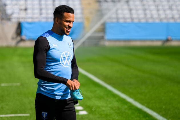 220817 Martin Olsson during a training session with Malmö FF on August 17, 2022 in Malmö Photo Ludvig Thunman BILDBYRAN code LT LT0396 football football soccer fotball uefa europa league training practice training malmö ff bbeng play off,  Copyright: LUDVIGxTHUNMAN BB220817LT004