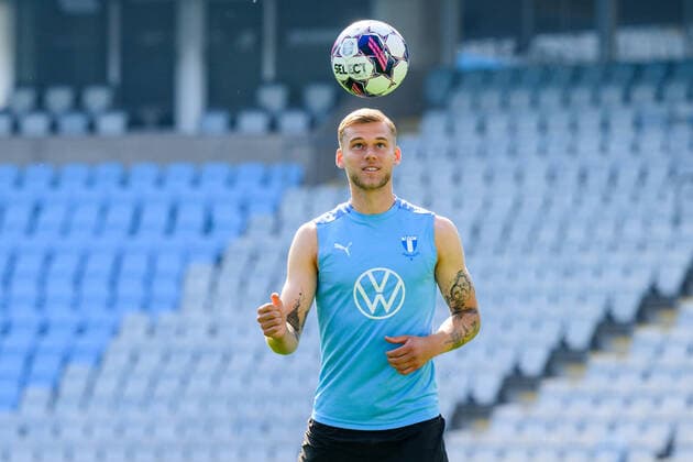 220817 Felix Beijmo during a training session with Malmö FF on August 17, 2022 in Malmö Photo Ludvig Thunman BILDBYRAN code LT LT0396 football football soccer fotball uefa europa league training practice training malmö ff bbeng play off,  Copyright: LUDVIGxTHUNMAN BB220817LT015