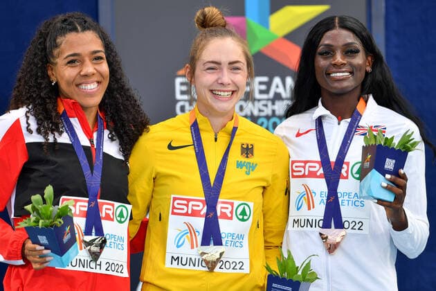 17 08 2022, xkaix, athletics European Championships, emspor, v l Mujinga KambundJi Switzerland , Gina Lueckenkemper Germany and Daryll Neita Great Britain. kp
