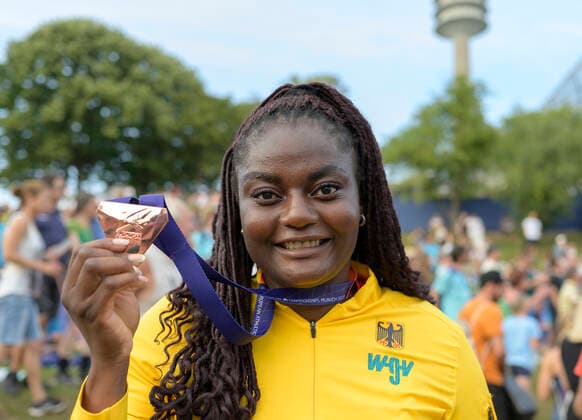 Claudine VITA GER 3 place with the bronze medal, medal, bronze, award ceremony discus women, on 17 08 2022 European Athletics Championships 2022, European Championships, from 15 08 21 08 2022 in Munich Germany Â