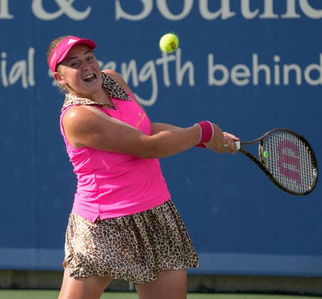 August 17, 2022: Jelena Ostapenko (LAT) loses to Madison Keys (USA), 6-4, 7-5 at the Western & Southern Open being played at Lindner Family Tennis Center in Cincinnati, Ohio, {USA} Tennisclix Cal Media Cincinnati USA - ZUMAc04_ 20220817_zaf_c04_097 Copyright: xLesliexBillmanx