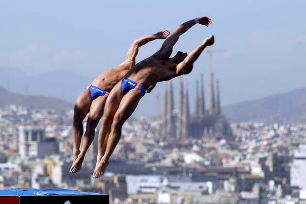 HEMPEL Jan mit MEYER Heiko Synchronspringen 10m FINA Schwimm Weltmeisterschaften 2003 in Barcelona am 16.07.2003 in Barcelona *** HEMPEL Jan with MEYER Heiko synchronized diving 10m FINA Swimming World Championships 2003 in Barcelona on 16 07 2003 in Barcelona Copyright: xLacixPerenyix