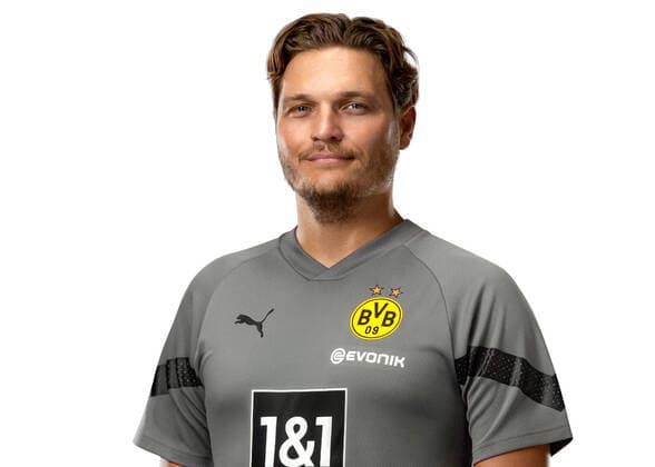 Trainer Edin Terzic; Borussia Dortmund; 1.BL, Porträttermin 2022 2023, Foto: BVB Simoes via TEAM2sportphoto Portraets Borussia Dortmund 2022_2023