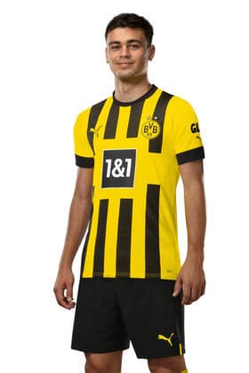 Giovanni Reyna; Borussia Dortmund; 1.BL, Porträttermin 2022 2023, Foto: BVB Simoes via TEAM2sportphoto Portraets Borussia Dortmund 2022_2023