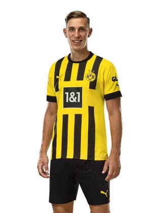Nico Schlotterbeck; Borussia Dortmund; 1.BL, Porträttermin 2022 2023, Foto: BVB Simoes via TEAM2sportphoto Portraets Borussia Dortmund 2022_2023