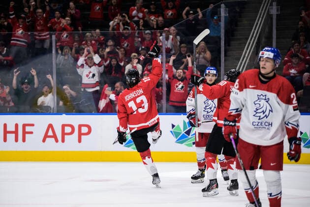220819 Kent Johnson of Canada celebrates after scoring 1 0 during the 2022 IIHF World Junior Championship semifinal game between Canada and Czech Republic on August 19, 2022 in Edmonton Photo Joel Marklund BILDBYRAN code JM JM0366 bbeng ishockey ice hockey jvm junior vm u20 2022 iihf world junior championship world juniors semifinals semifinals canada canada czech republic czech republic Czechia jubel depp,  Copyright: JOELxMARKLUND BB220819JM023