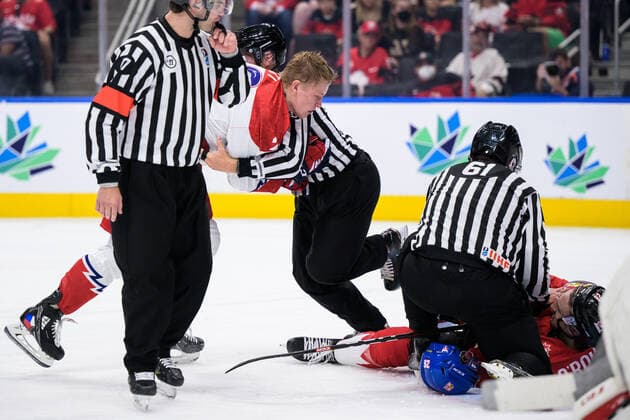 220819 Michal Gut of Czech Republic fights with Ryan O Rourke of Canada during the 2022 IIHF World Junior Championship semifinal game between Canada and Czech Republic on August 19, 2022 in Edmonton Photo Joel Marklund BILDBYRAN kod JM JM0366 bbeng ishockey ice hockey jvm junior vm u20 2022 iihf world junior championship world juniors semifinal semifinals canada kanada tjeckien czech republic Czechia,  Copyright: JOELxMARKLUND BB220819JM041