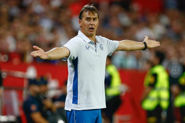 ESP: Sevilla FC-Real Valladolid. La Liga Santander, date 2 Sevilla FC head coach Julen Lopetegui during the La Liga match between Sevilla FCl and Real Valladolid played at RCDE Stadium on August 19, 2022 in Sevilla, Spain. kpng Copyright: xAntonioxPozox xPRESSINx AP_220819_868