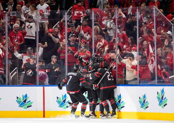 August 20, 2022, EDMONTON, AB, CANADA: Canada celebrates a goal against Finland during first period IIHF World Junior Hockey Championship gold medal game action in Edmonton on Saturday August 20, 2022. Canada News - August 20, 2022  - ZUMAc35_ 20220820_zaf_c35_074 Copyright: xJasonxFransonx