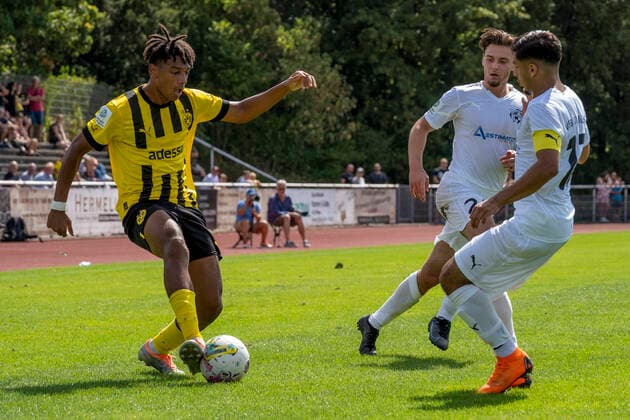 Sunday, 21 08 2022 Season 2022 2023 A Junior Bundesliga, U19 Bundesliga 2 Matchday at Stadion am Bandsbusch, Hilden, Germany VfB 03 Hilden U19 BV Borussia Dortmund U19 Filippo Calixte Mane Borussia Dortmund U19 26