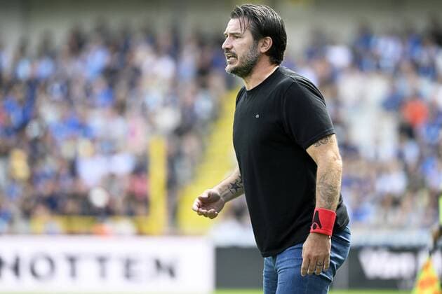 BRUGGE, BELGIUM - AUGUST 21 : Hoefkens Carl head coach of Club Brugge pictured during the Jupiler Pro League match between Club Brugge and KV Kortrijk on August 21, 2022 in Brugge, Belgium, 21 08 2022 ( Club Brugge v KV Kortrijk - Jupiler Pro League PhotoNews Panoramic 